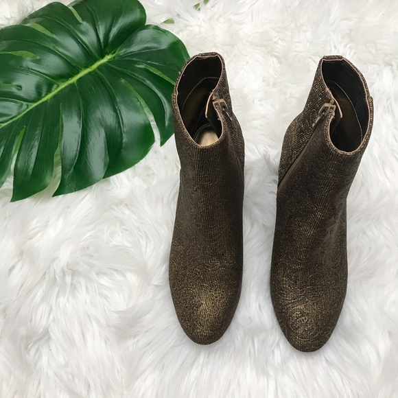 NEW Carlos Santana metallic gold ankle booties - Picture 3 of 7